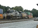 NS 1146 (SD70ACe) UP 5817 (AC44CWCTE)